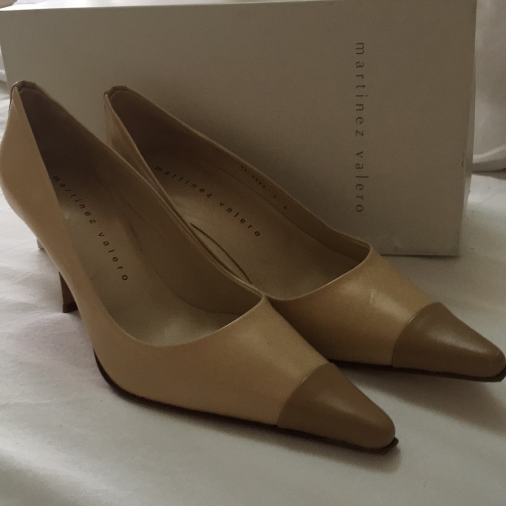 Martinez Valero Women’s Shoes New!